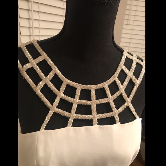 ✨White Goddess Gown✨ - Picture 3 of 6